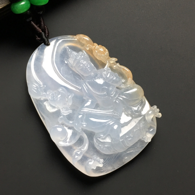 冰种飘黄翡莲花观音挂件 温润灵韵，禅意盎然