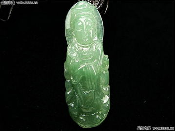 精品翡翠观音配 普度众生的艺术与如意寄托